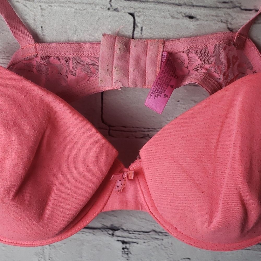 Pink Bra - Picture 2 of 6